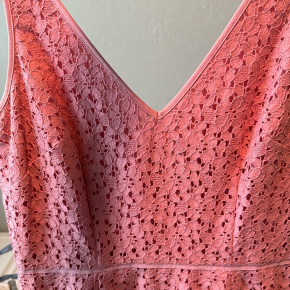 Ann Taylor Pink Lace V-Neck A-Line Dress Women's petite size 4 spring weddings! - Picture 5 of 8